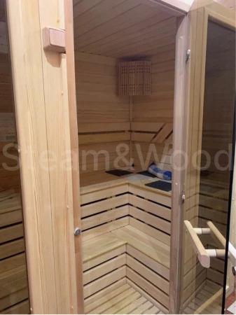 Четырехместная финская сауна Comfort из кедра